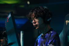 DFM yatsuka「あんなに強いやつ（PatMen）がいるのはアンラッキーだと話して、存在をリセットした」のサムネイル画像