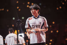 「DRX」Flashbackが競技シーンからの引退を発表 ─ Champions 2025で3位入賞、DRXを支えた20歳のスターのサムネイル画像