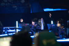 DFM Akame「T1はもちろん強いチームだと思っていたし、色々と準備もしてきたがMunchkinの読みが凄かった」のサムネイル画像