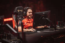 NRG Ethan、FNC戦で相手の手元を確認し情報共有していたことが判明 ─「マウスを動かしていない！」コールが物議を醸すのサムネイル画像