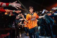 FNC Boaster「これまで全てのChampionsでプレイオフに出場したが、優勝は一度もできていない。今大会は準備もしっかりできていて、去年の経験から「ストレスを減らす方がいい」と学んだ。だから今は楽しみながら戦っている」のサムネイル画像