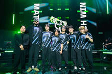 XQQ「来年自分がどうなるか分からないが、今年得たものを無駄にしないためにオフシーズンからチームの組み方を考える必要がある。今年はコーチ、選手が変わったりと大きな変化があり、選手がやりにくさを感じた部分があったのかなと思っていた。」のサムネイル画像
