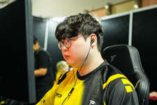 JoxJo「ネオンは強すぎると感じる。ただ、もし何かを弱体化するならショットガンを弱体化すべきだ。」のサムネイル画像