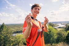 Boaster「年齢を重ねるほど不安や迷い、生活面の心配事が増える。18歳の頃は気にしなかったことがのしかかってくる。そうしたことを管理することが鍵。若い頃と同じ努力を続けられるなら、何歳までもプレイできる。ただ、それが一番難しい。」のサムネイル画像