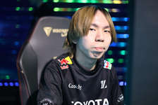 ZETA Absol「自分たちに試合を畳む力が足りないと感じた。追いつかれる前に試合を畳むことが重要。そこがRRQとの違いだった。」のサムネイル画像