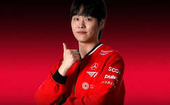 T1 AcademyがMoothieと契約終了を発表のサムネイル画像