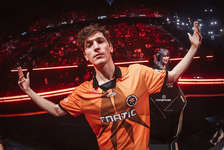 FNATICとBosterが1年間の契約延長に合意と報道、2026年もキャプテンとしてチームを牽引へのサムネイル画像