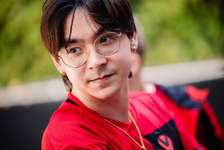 「TenZはRiot Gamesからの承認を待っているわけではない。VCTの『他のゲームを宣伝してはならない』というポリシーがネックになっている」TenZの所属エージェンシーCEOがXで言及のサムネイル画像